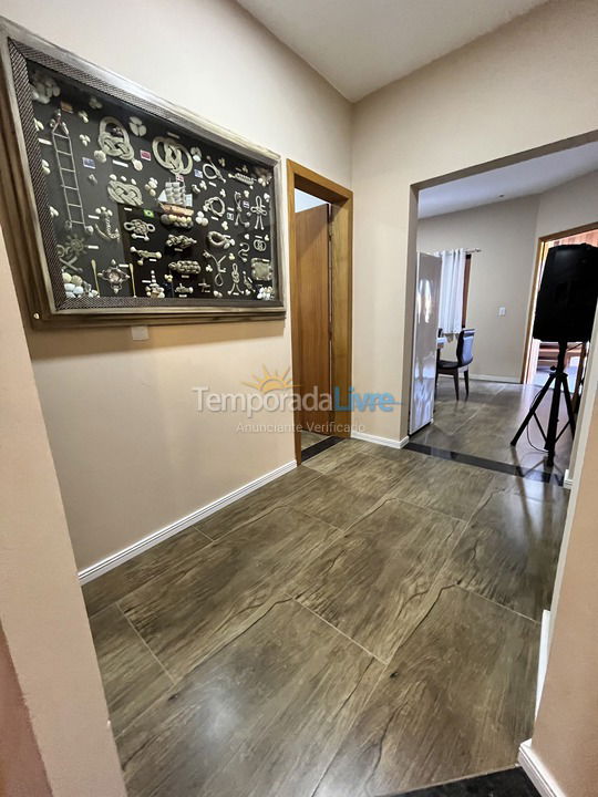 Casa para aluguel de temporada em Penha (Praia São Miguel)