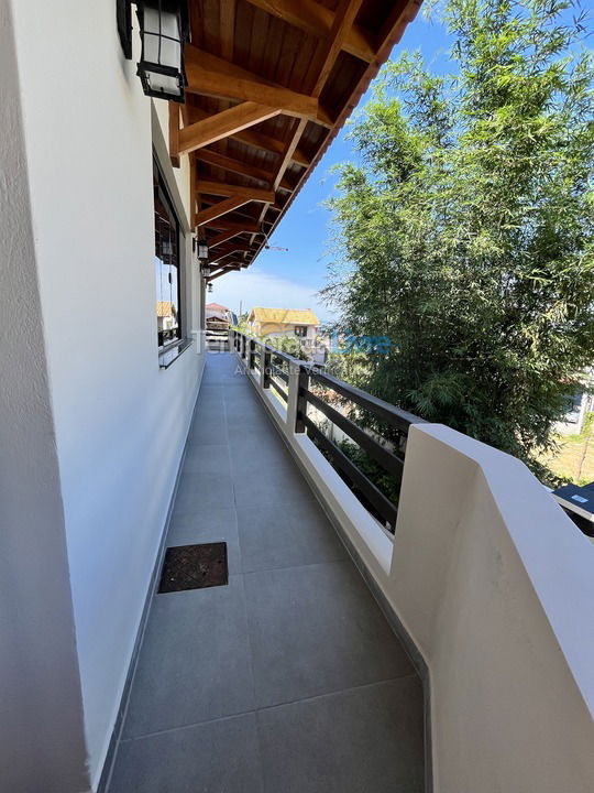 Casa para aluguel de temporada em Penha (Praia São Miguel)