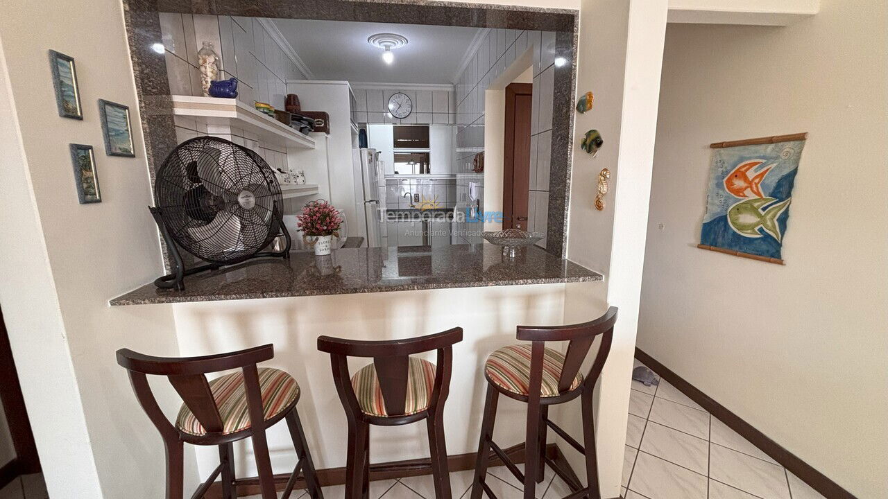 Apartamento para alquiler de vacaciones em Bombinhas (Praia de Bombas)