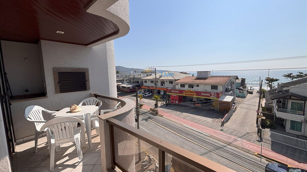 Apartment for vacation rental in Bombinhas (Praia de Bombas)