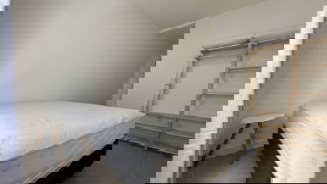 APARTAMENTO DE 2 DORMITÓRIOS 80 MTS DA PRAIA DO MARISCAL