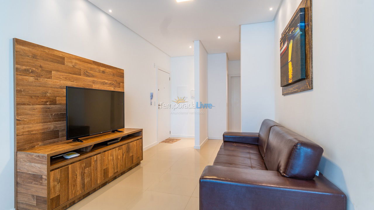 Apartamento para aluguel de temporada em Bombinhas (Praia de Canto Grande Mar de Fora)