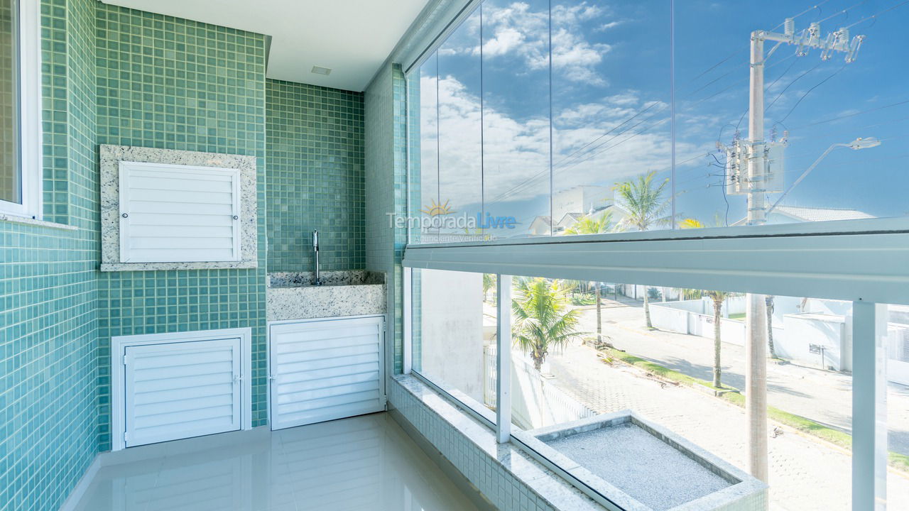 Apartamento para aluguel de temporada em Bombinhas (Praia de Canto Grande Mar de Fora)