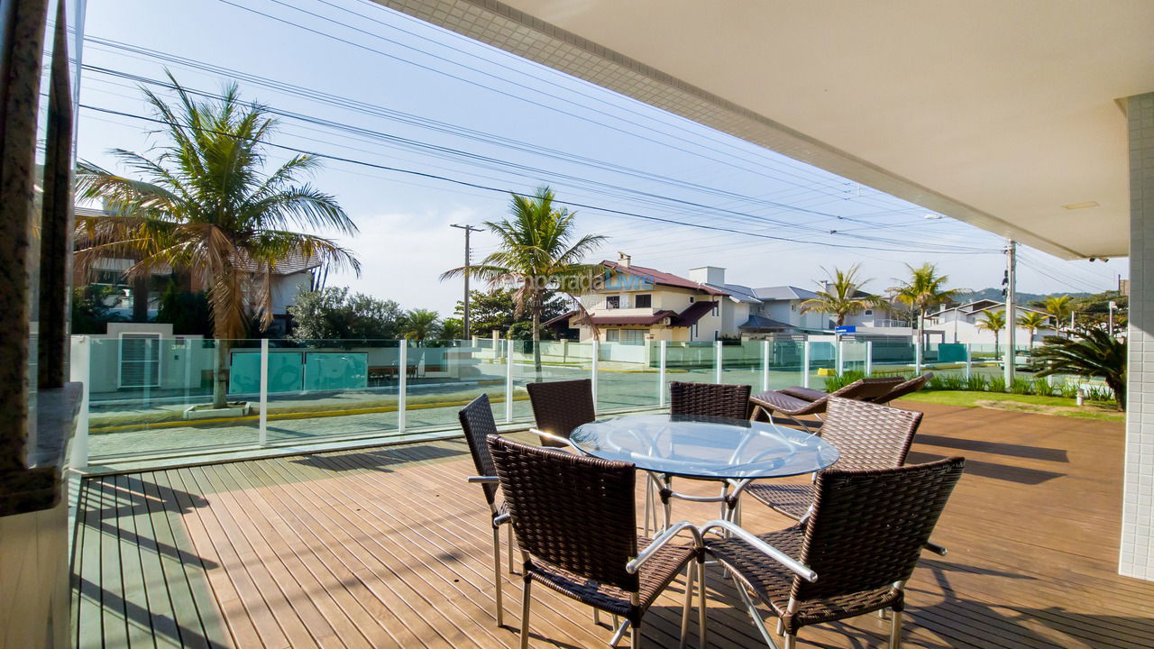 Apartment for vacation rental in Bombinhas (Canto Grande)