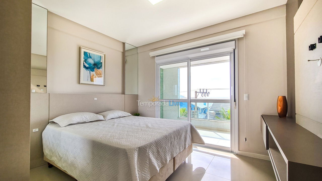 Apartamento para aluguel de temporada em Bombinhas (Canto Grande)