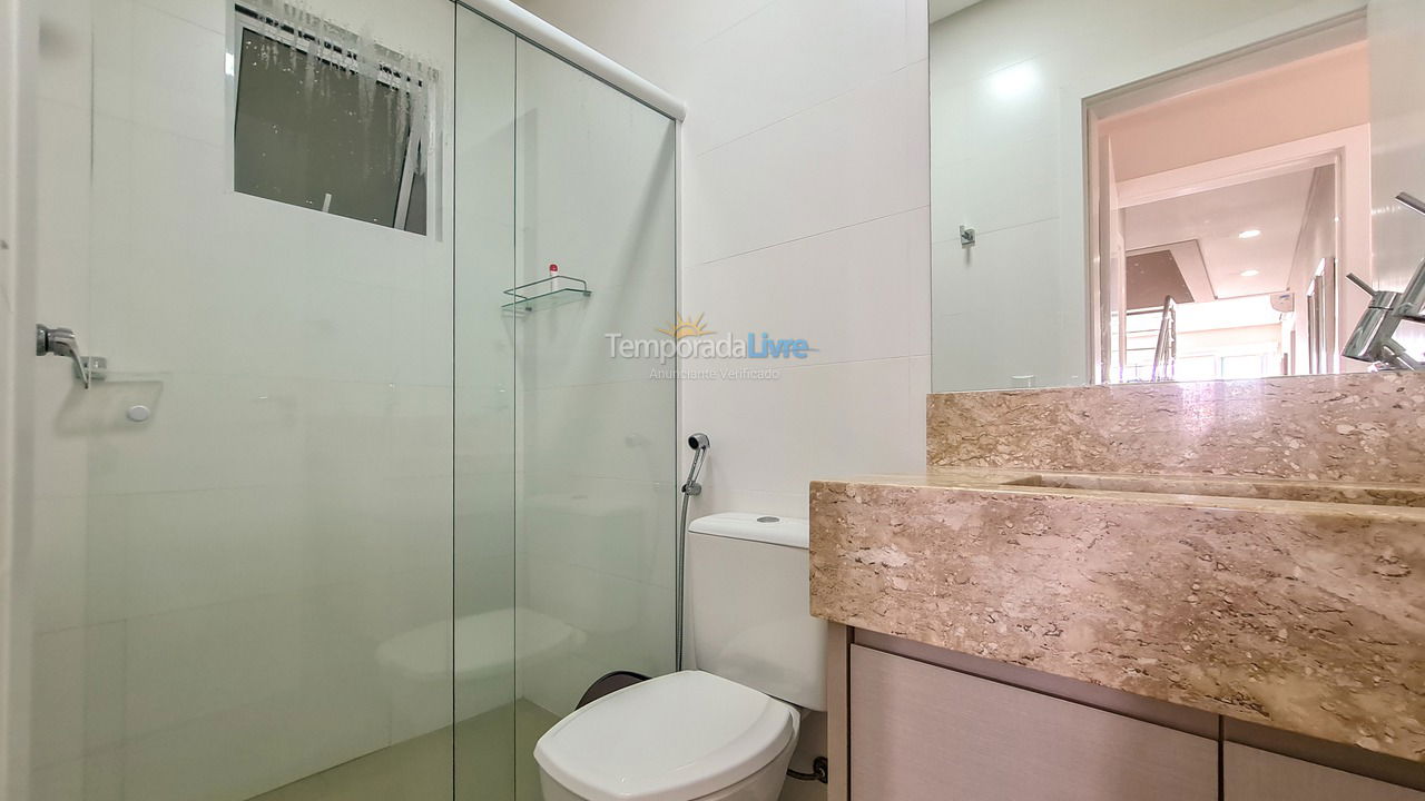 Apartamento para aluguel de temporada em Bombinhas (Canto Grande)