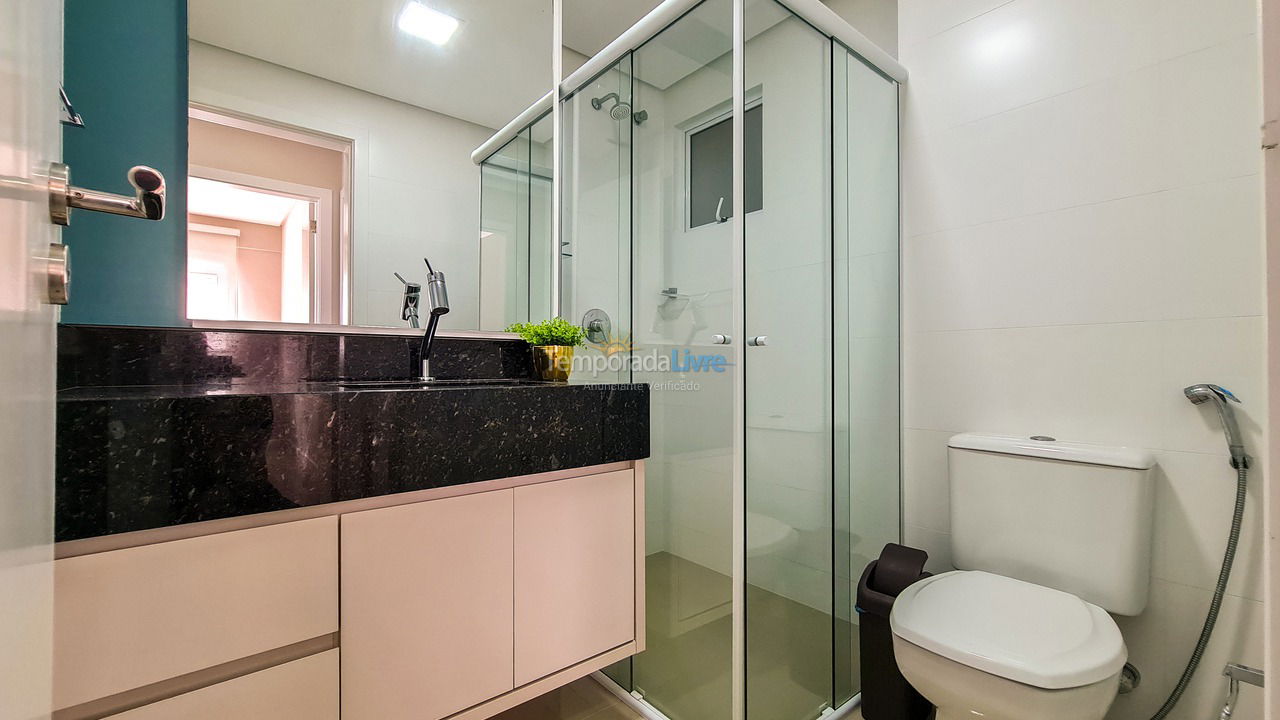 Apartamento para aluguel de temporada em Bombinhas (Canto Grande)