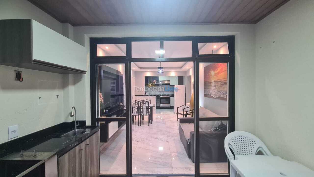 Apartment for vacation rental in Caraguatatuba (Martim de Sá)