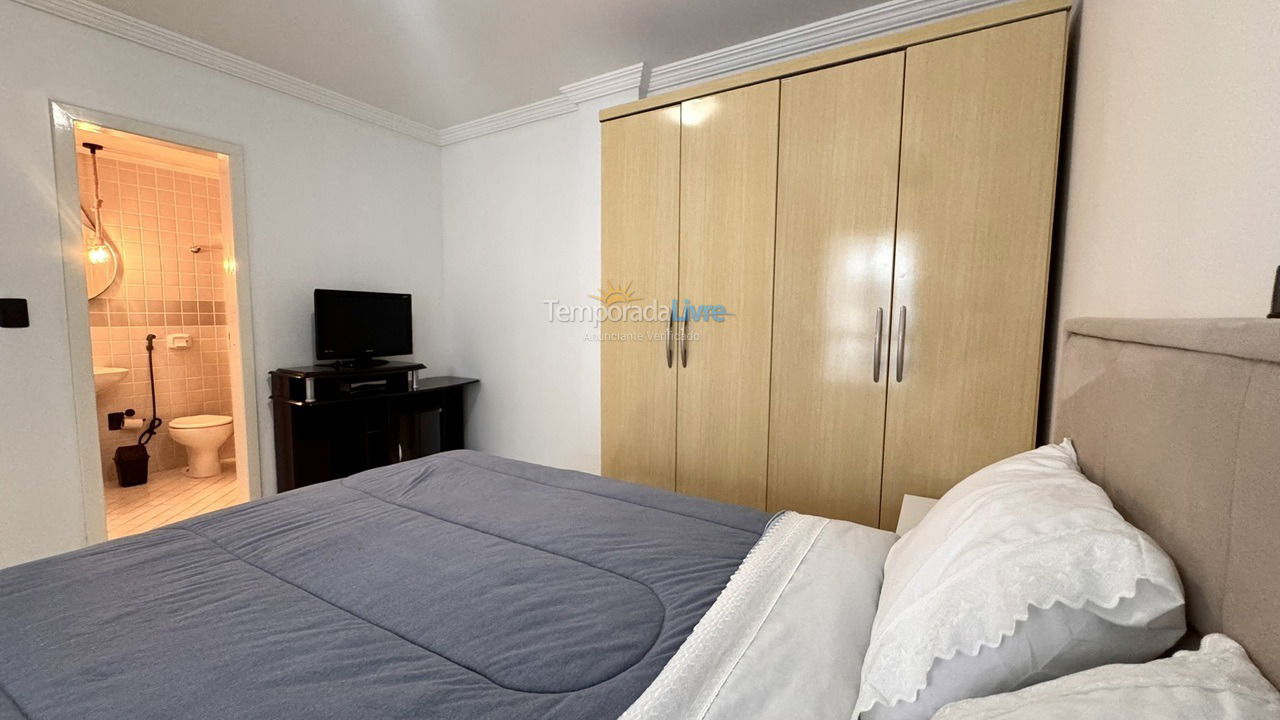 Apartamento para aluguel de temporada em Bombinhas (Praia de Bombas)