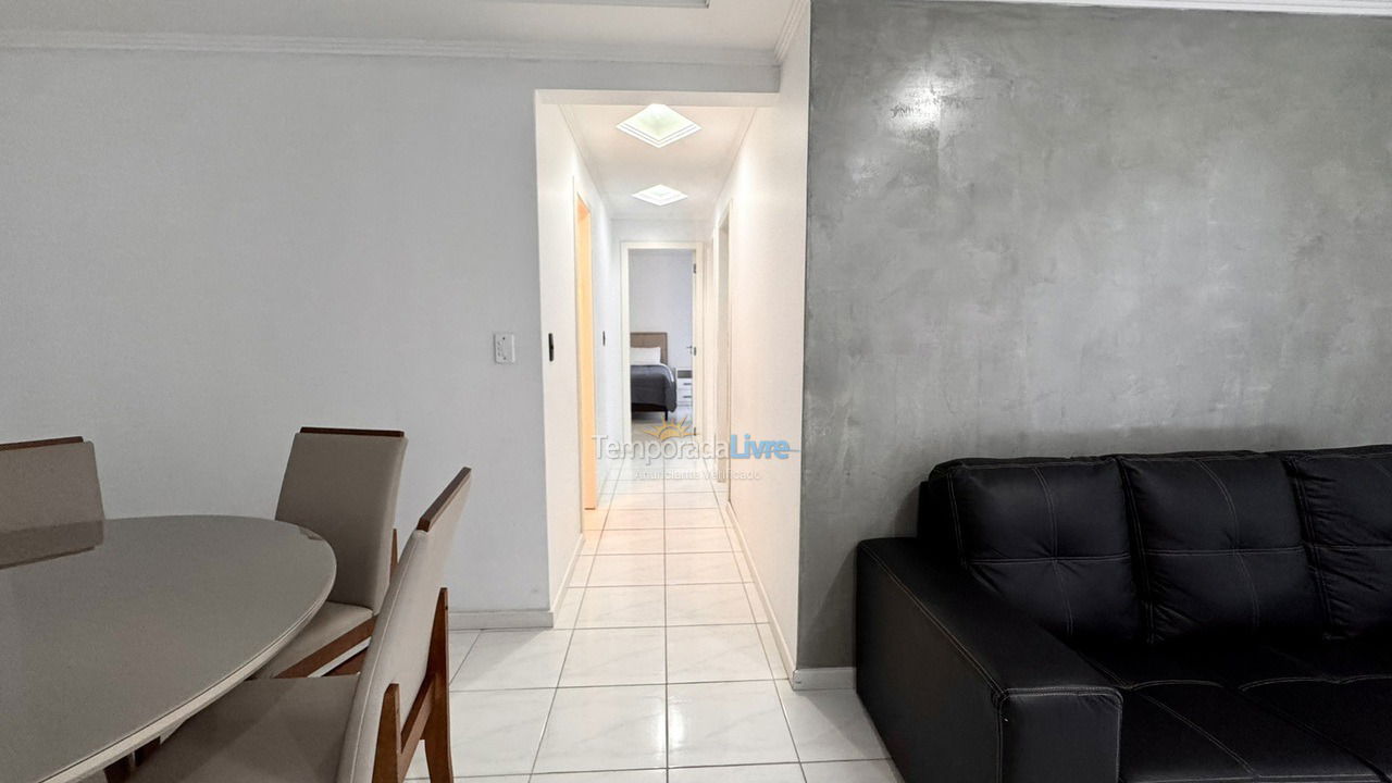 Apartamento para aluguel de temporada em Bombinhas (Praia de Bombas)