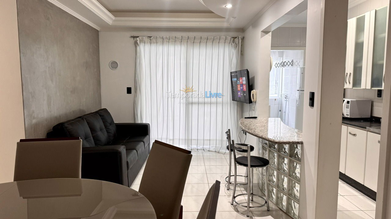 Apartamento para aluguel de temporada em Bombinhas (Praia de Bombas)