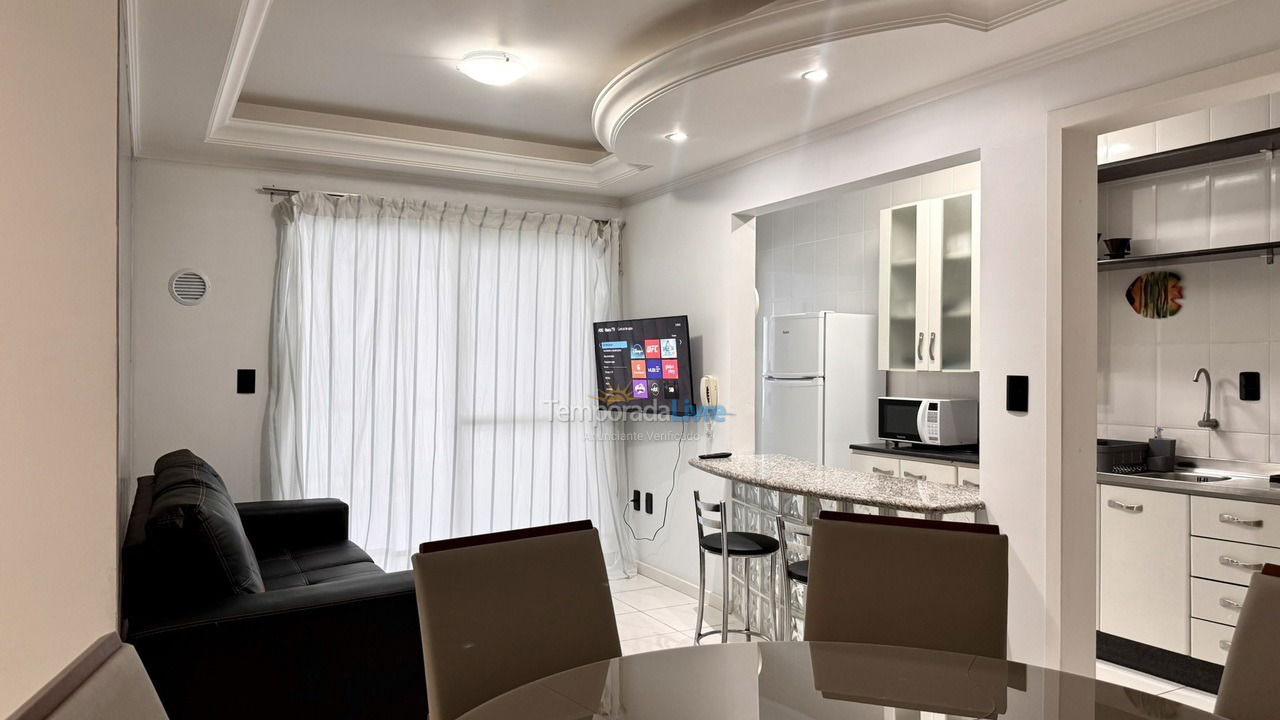 Apartamento para aluguel de temporada em Bombinhas (Praia de Bombas)