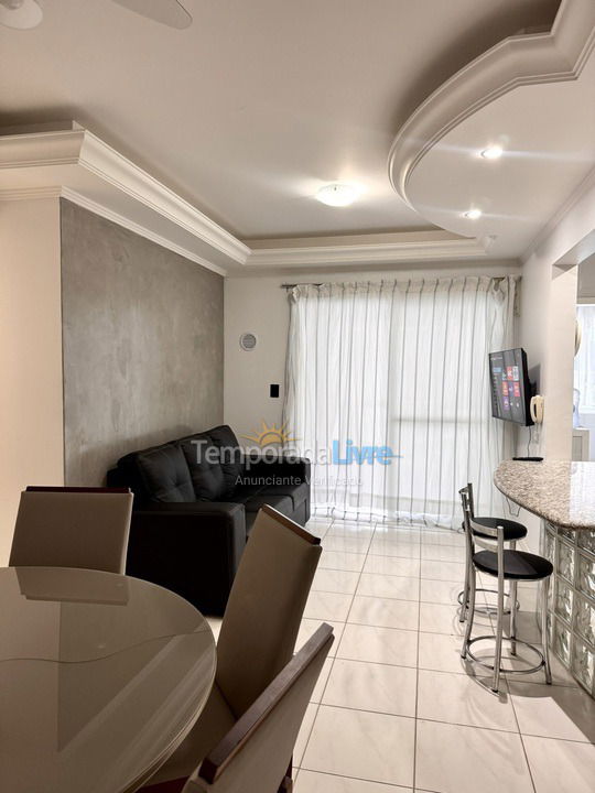 Apartamento para aluguel de temporada em Bombinhas (Praia de Bombas)