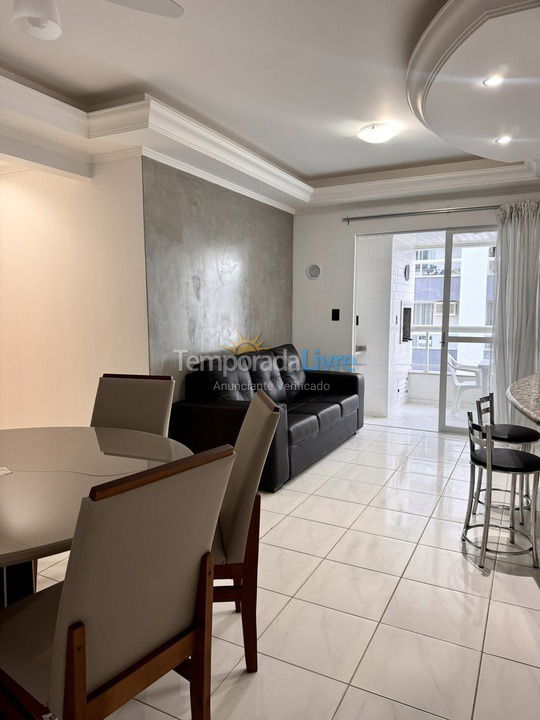 Apartamento para aluguel de temporada em Bombinhas (Praia de Bombas)