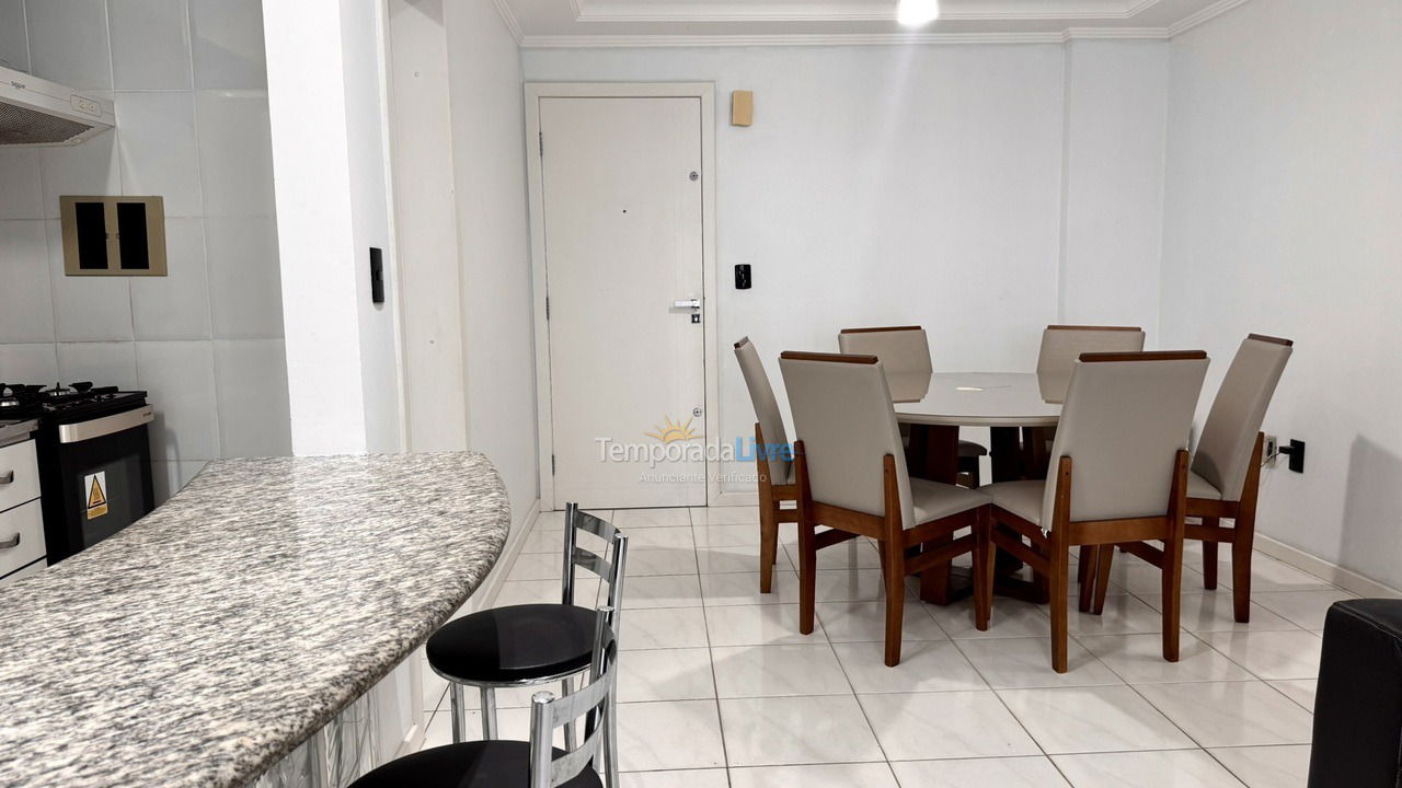 Apartamento para aluguel de temporada em Bombinhas (Praia de Bombas)