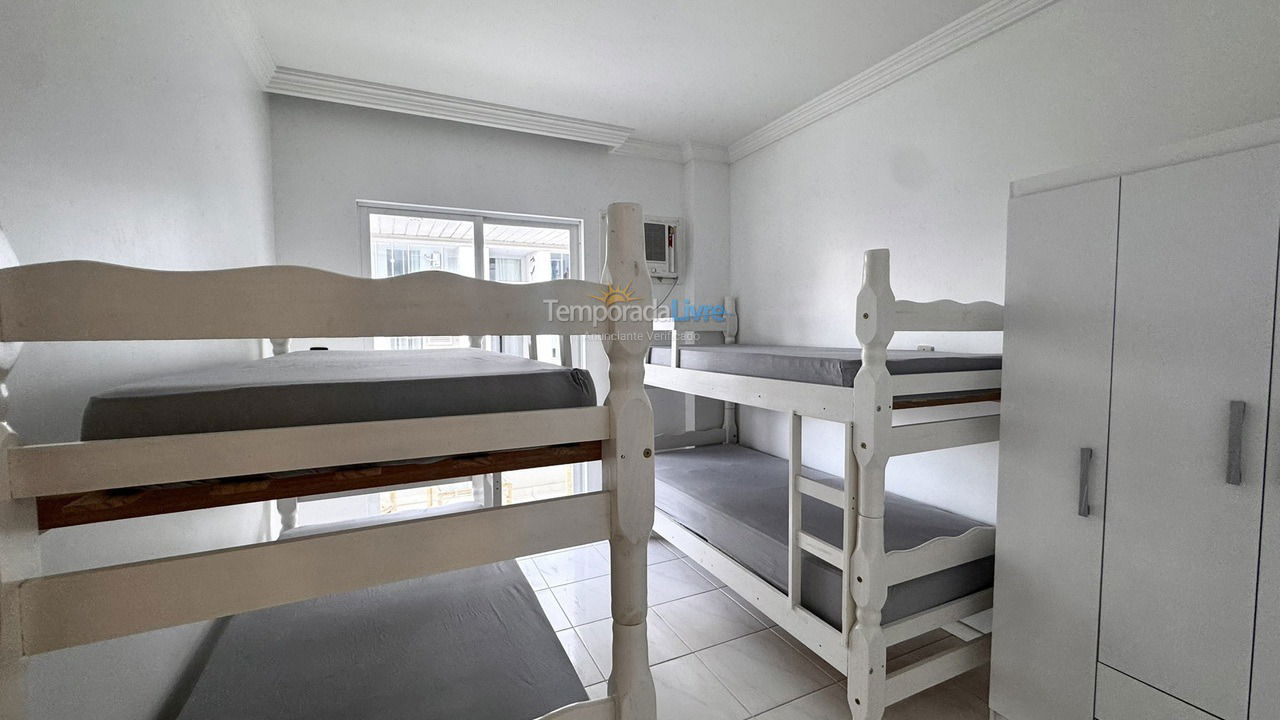 Apartamento para aluguel de temporada em Bombinhas (Praia de Bombas)