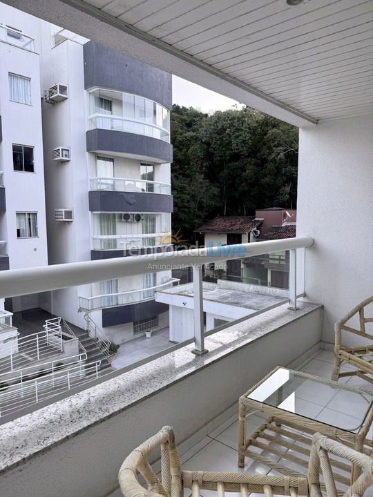 Apartamento para aluguel de temporada em Bombinhas (Praia de Bombas)