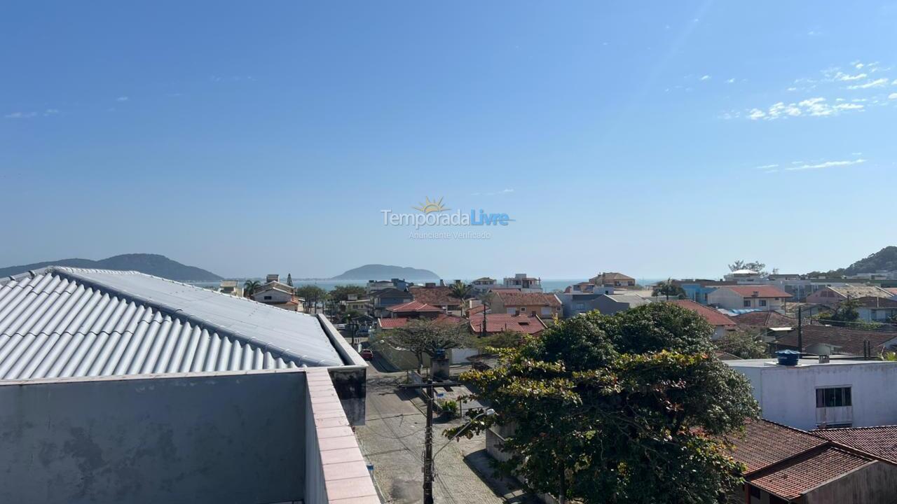 Apartamento para aluguel de temporada em São Francisco do Sul (Enseada)