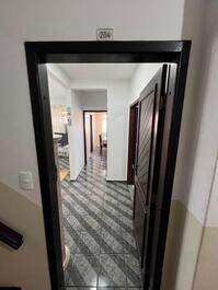 Excelente apto com 1 suite + 1 quarto com AC + 1 quarto com ventilador