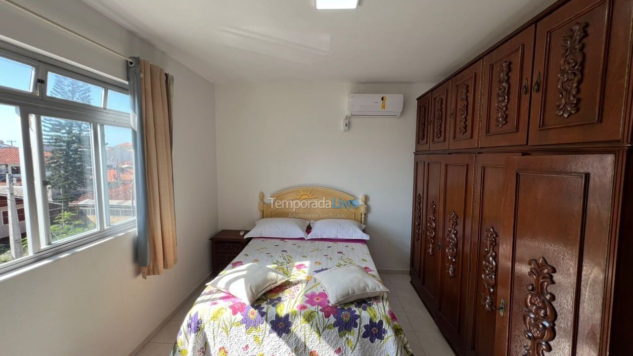 Apartamento para aluguel de temporada em São Francisco do Sul (Enseada)
