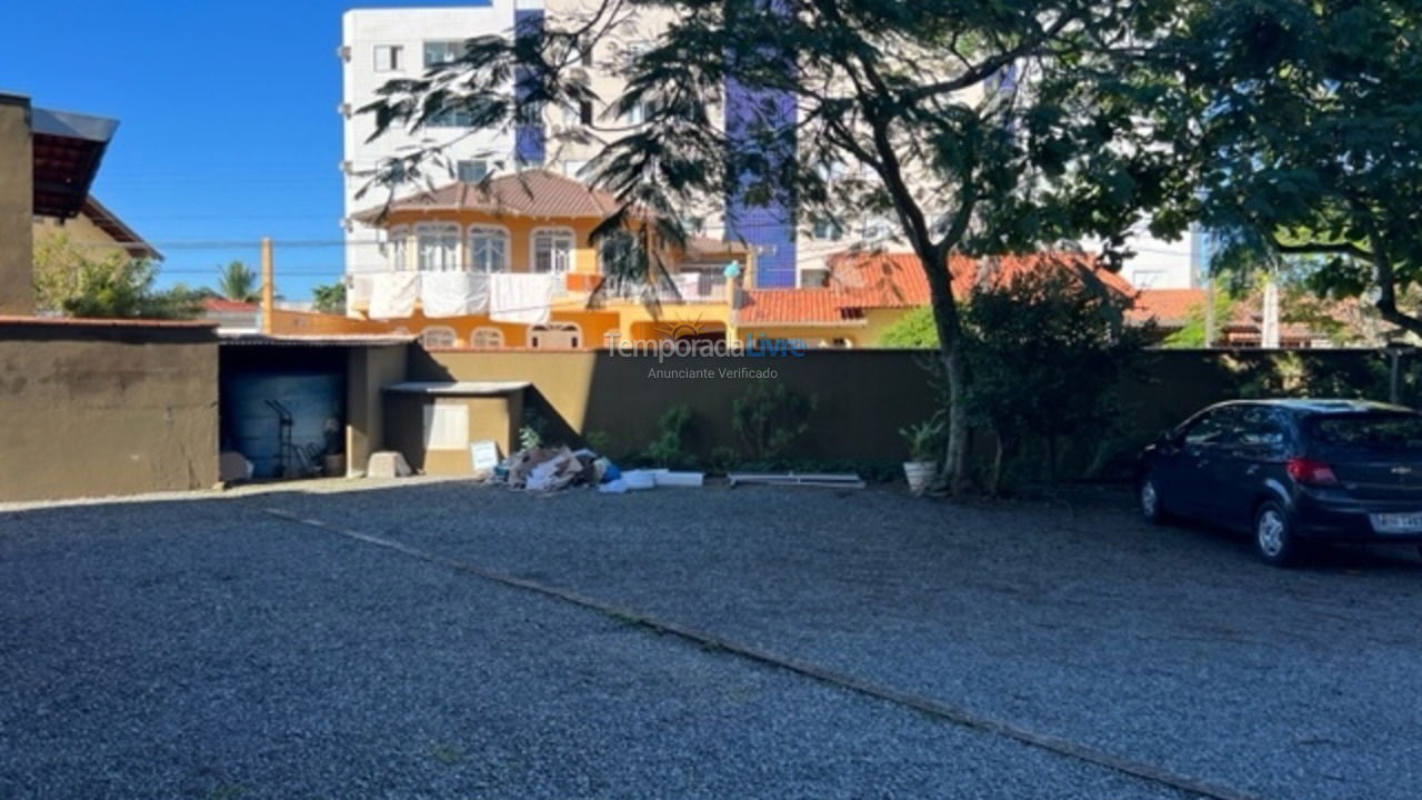 Apartamento para aluguel de temporada em São Francisco do Sul (Enseada)