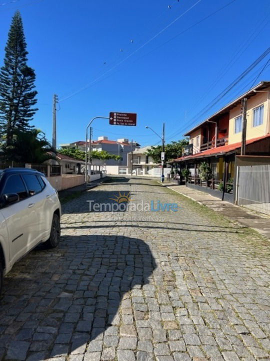 Apartamento para aluguel de temporada em São Francisco do Sul (Enseada)