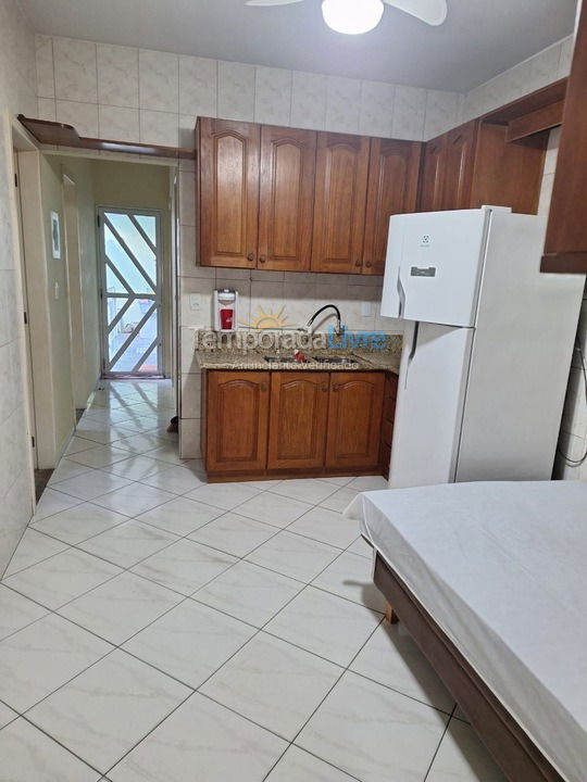 Casa para alquiler de vacaciones em Itapema (Meia Praia)