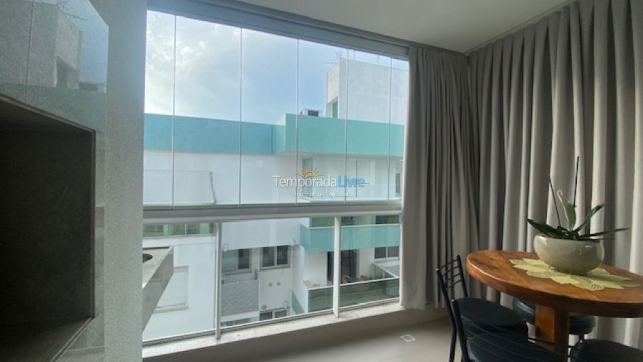 Apartamento para aluguel de temporada em Florianópolis (Jurere Tradicional)