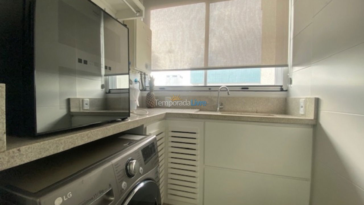 Apartamento para aluguel de temporada em Florianópolis (Jurere Tradicional)