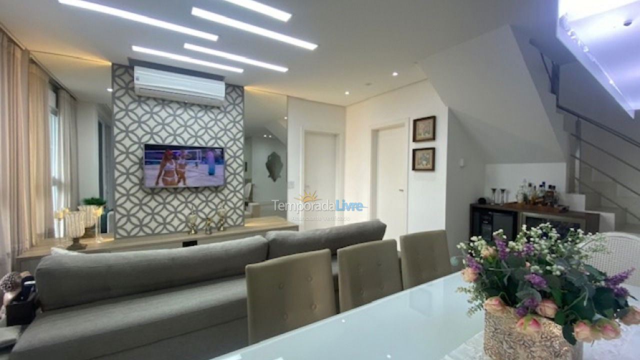 Apartamento para aluguel de temporada em Florianópolis (Jurere Tradicional)