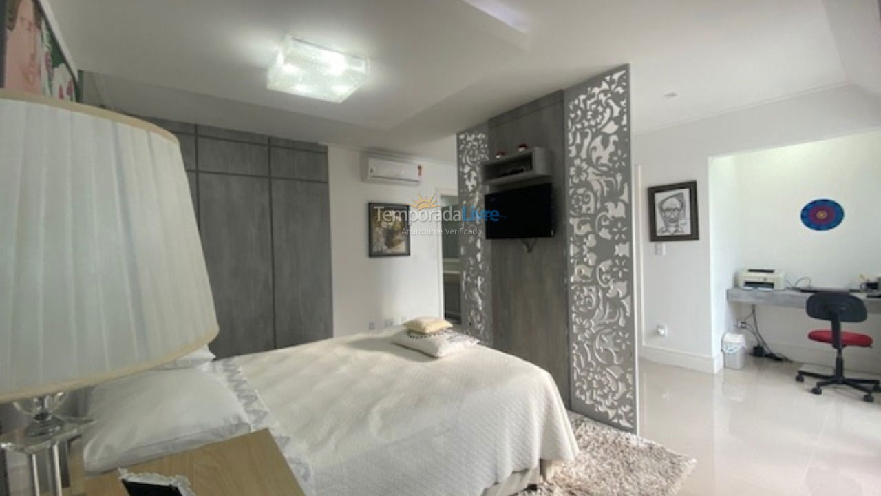Apartamento para aluguel de temporada em Florianópolis (Jurere Tradicional)