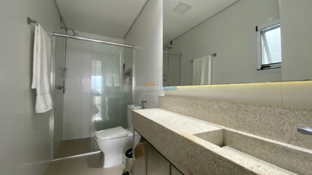 Apartamento para aluguel de temporada em Florianópolis (Jurere Tradicional)