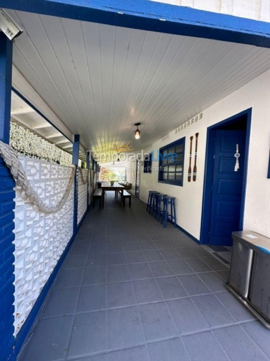 Casa para aluguel de temporada em Florianópolis (Jurere Tradicional)
