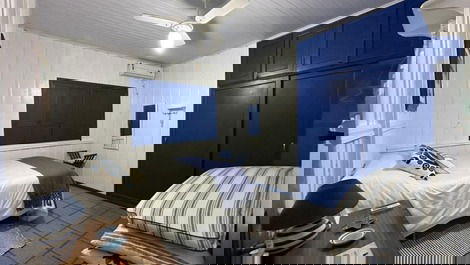 Casa com piscina Frente Mar em Jurerê