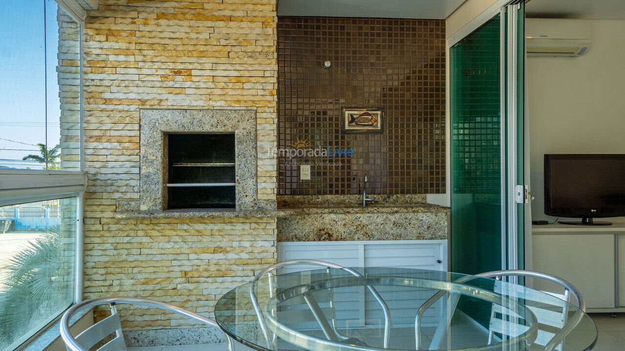 Apartamento para aluguel de temporada em Bombinhas (Canto Grande)