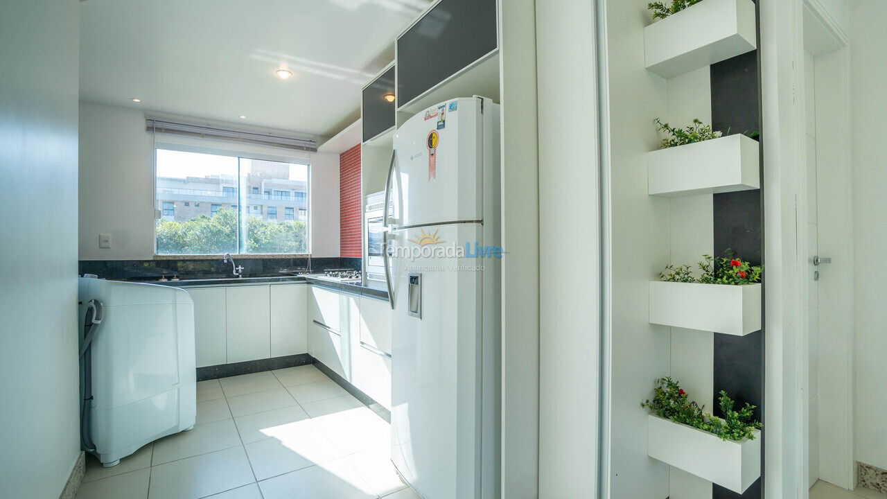 Apartamento para aluguel de temporada em Bombinhas (Canto Grande)