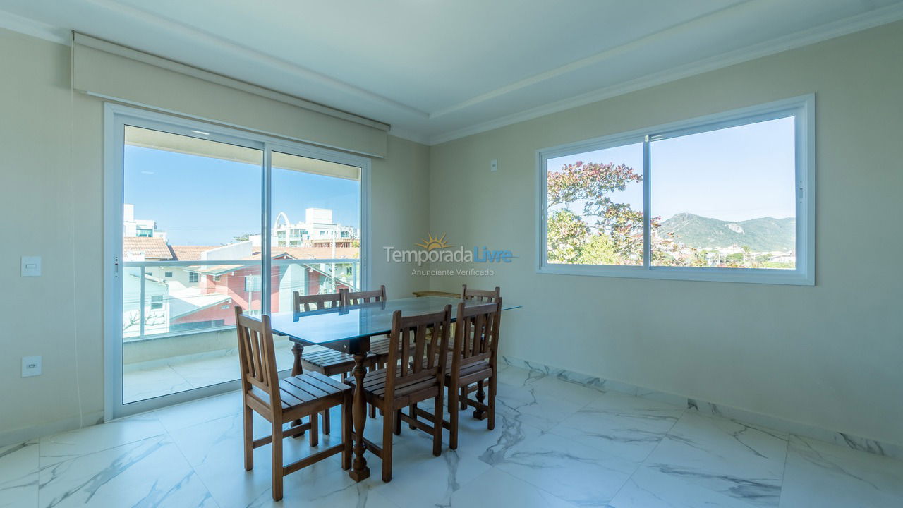 Apartamento para aluguel de temporada em Bombinhas (Canto Grande)