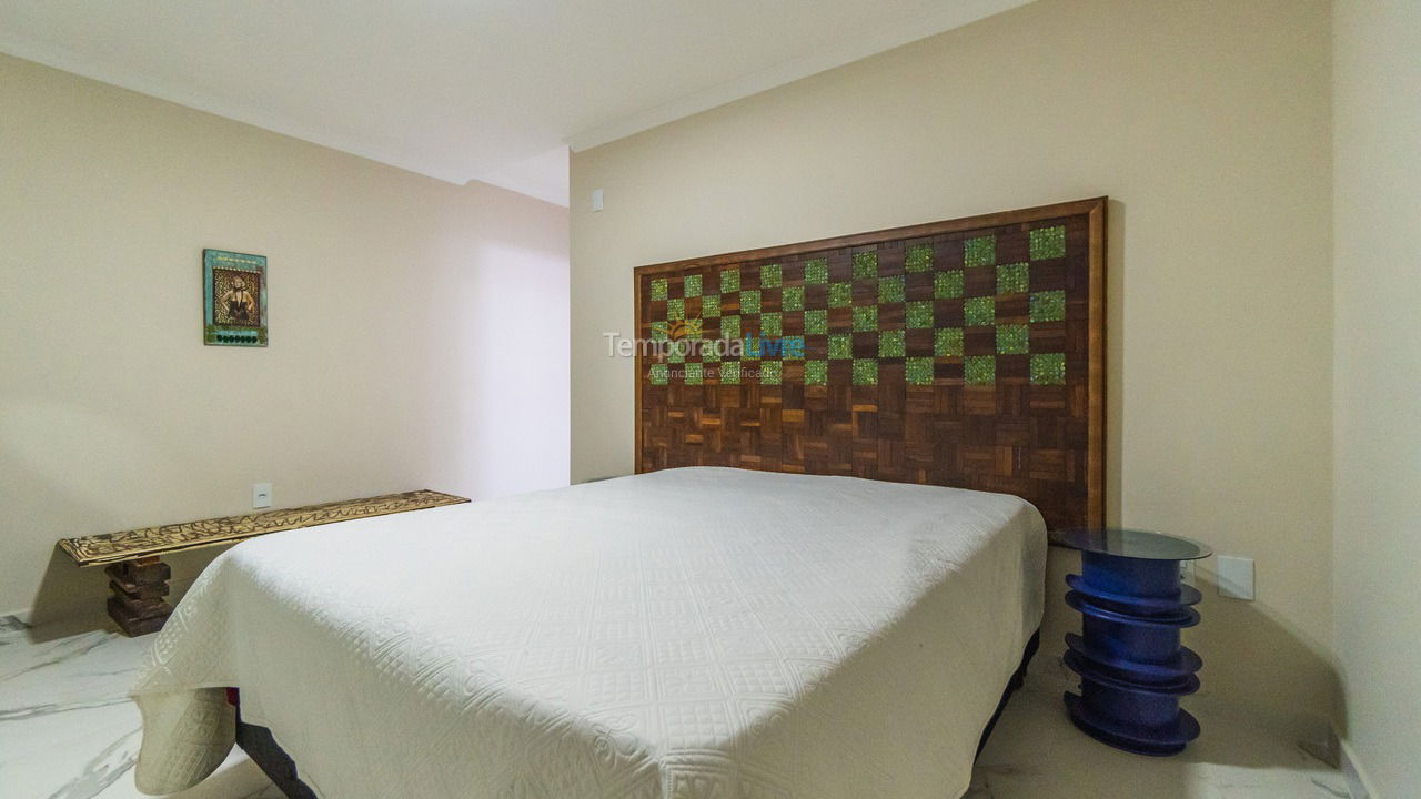 Apartamento para aluguel de temporada em Bombinhas (Canto Grande)