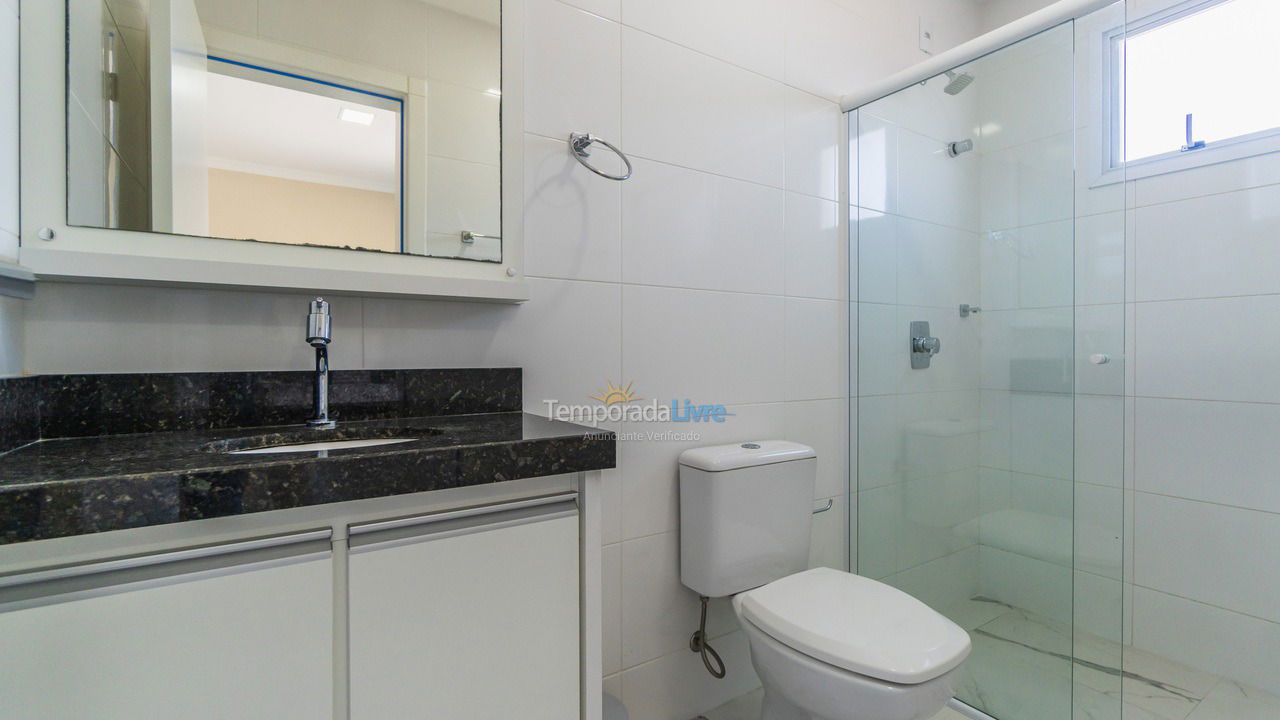 Apartamento para aluguel de temporada em Bombinhas (Canto Grande)