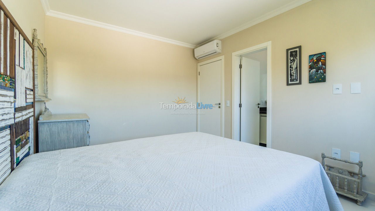 Apartamento para aluguel de temporada em Bombinhas (Canto Grande)