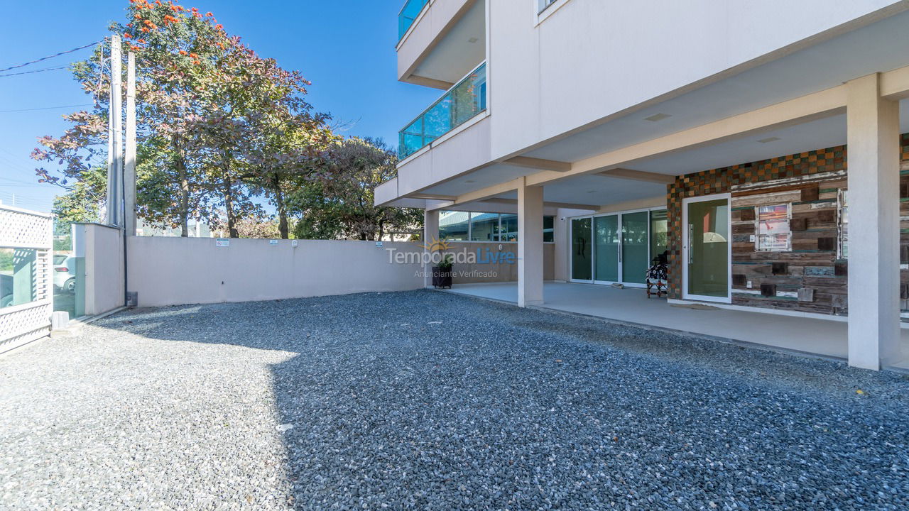 Apartamento para aluguel de temporada em Bombinhas (Canto Grande)