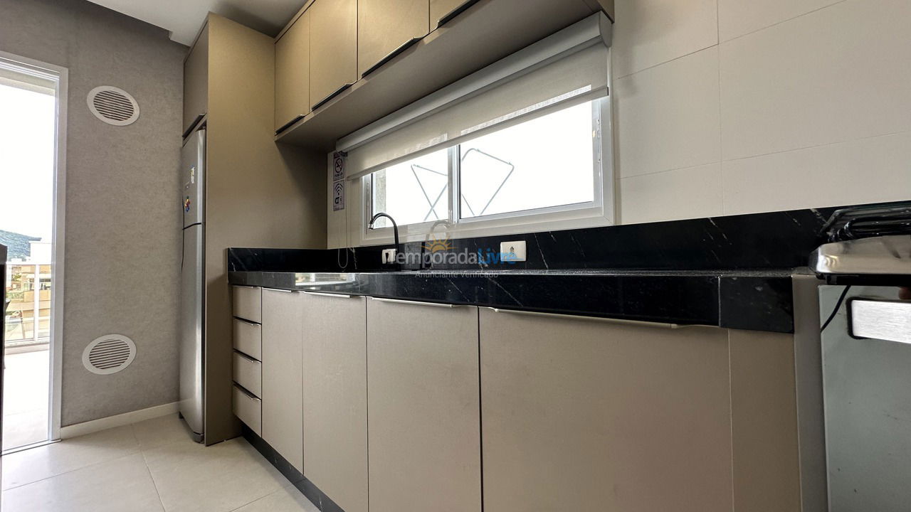 Apartamento para aluguel de temporada em Bombinhas (Canto Grande)