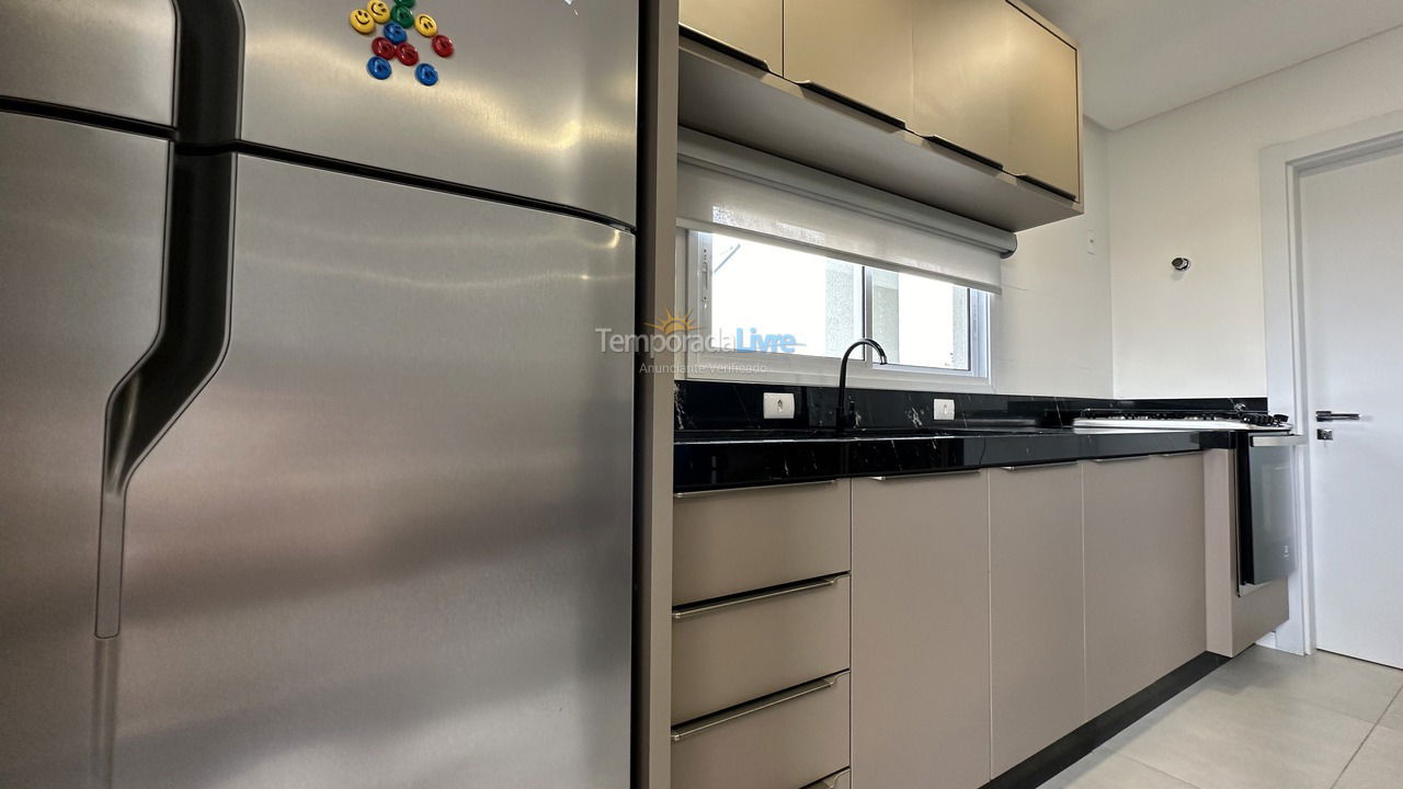 Apartamento para aluguel de temporada em Bombinhas (Canto Grande)