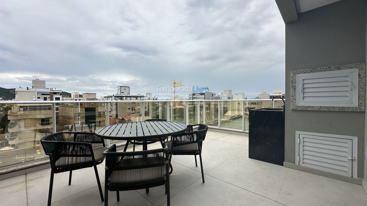 Apartamento para aluguel de temporada em Bombinhas (Canto Grande)