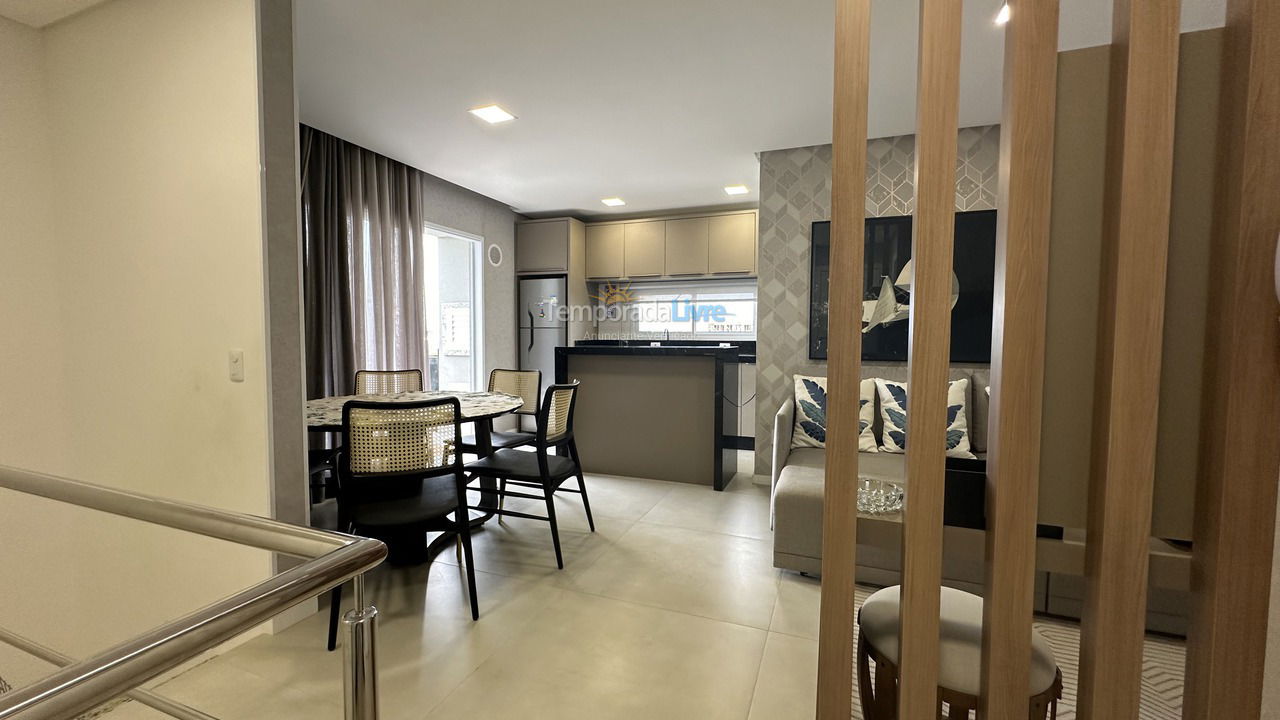 Apartamento para aluguel de temporada em Bombinhas (Canto Grande)