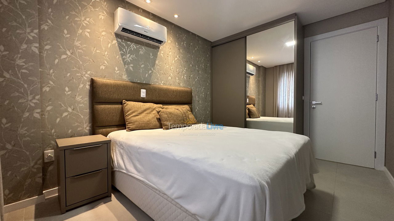 Apartamento para aluguel de temporada em Bombinhas (Canto Grande)