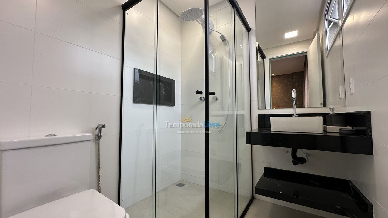 Apartamento para aluguel de temporada em Bombinhas (Canto Grande)