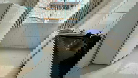 High-Standard Apartment Facing the Sea in the Center of Itapema