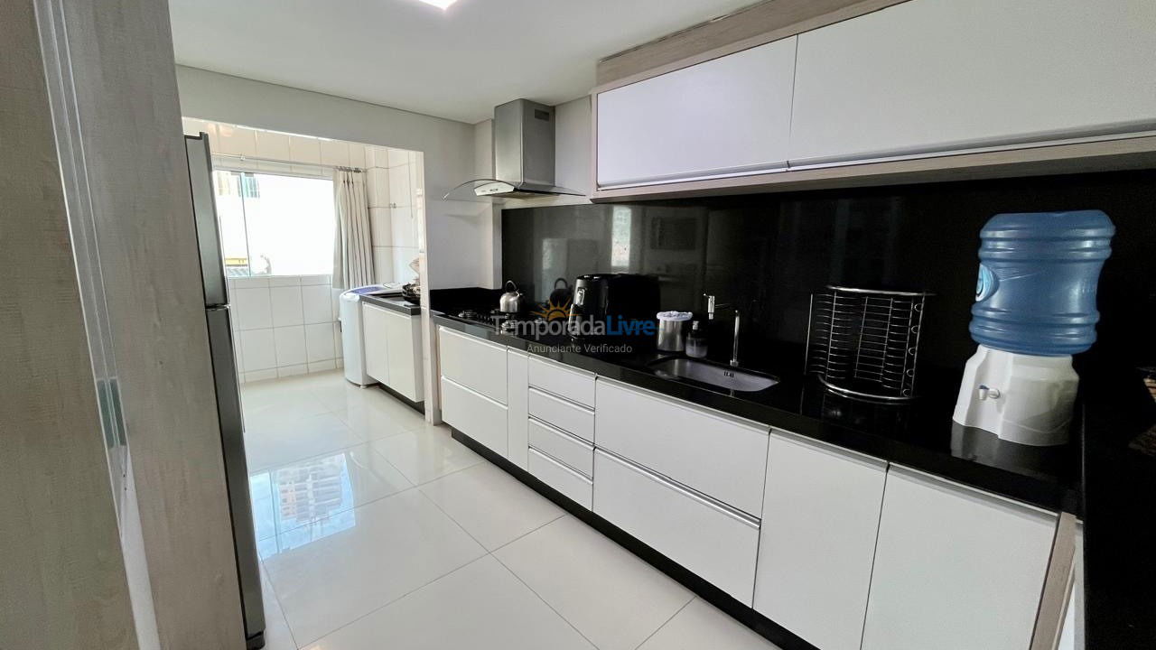 Apartment for vacation rental in Itapema (Centro)