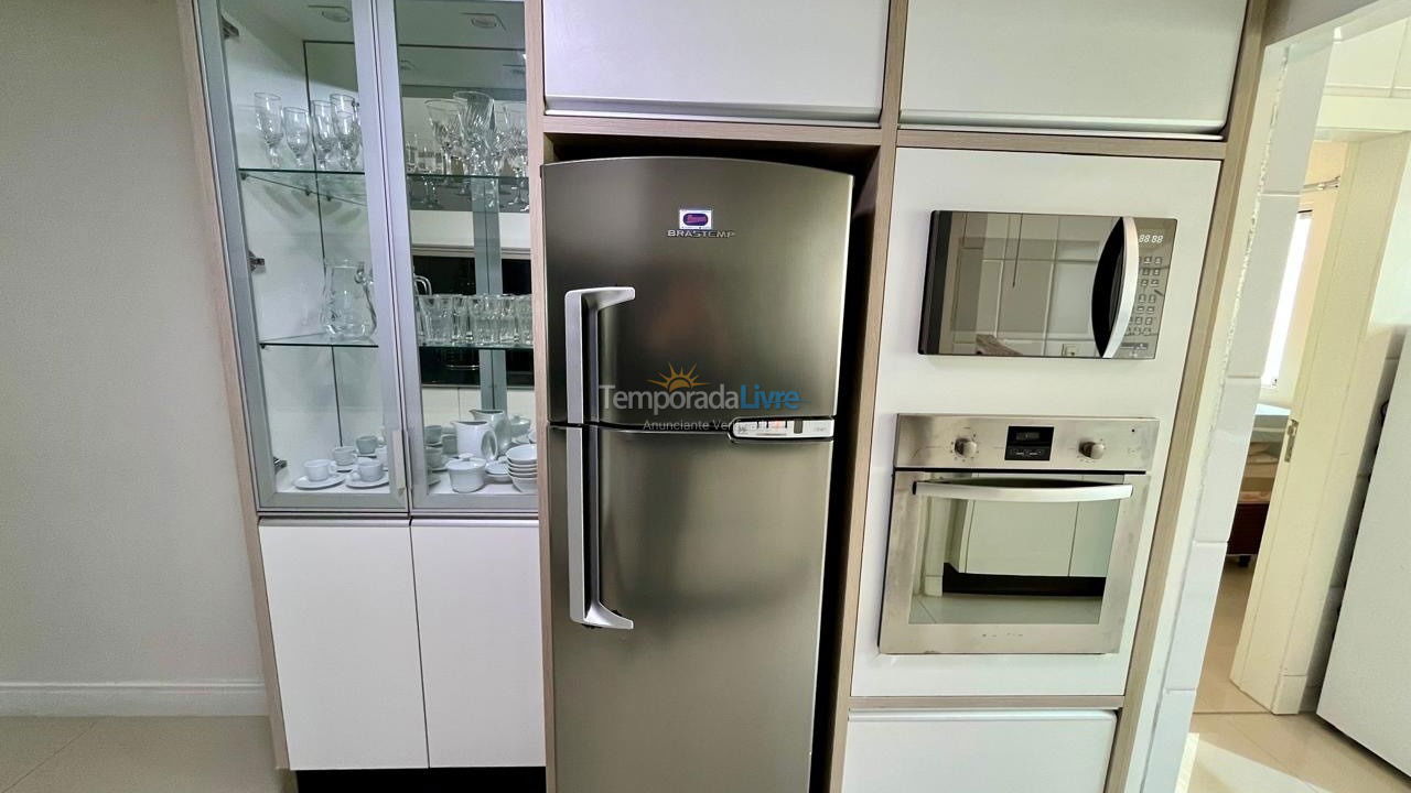 Apartment for vacation rental in Itapema (Centro)